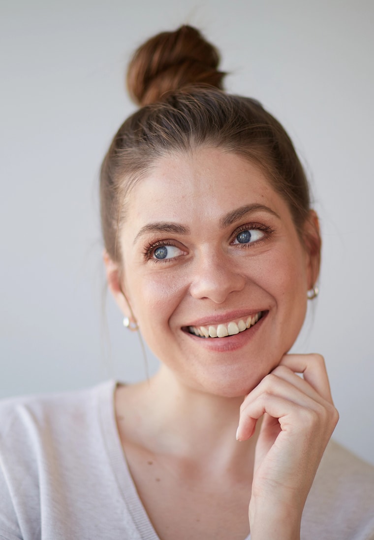 What are the benefits of chin implants?
